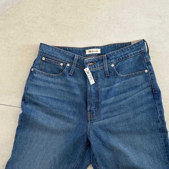Madewell Curvy Vintage Straight Leg Jeans in Blue - Picture 2 of 5